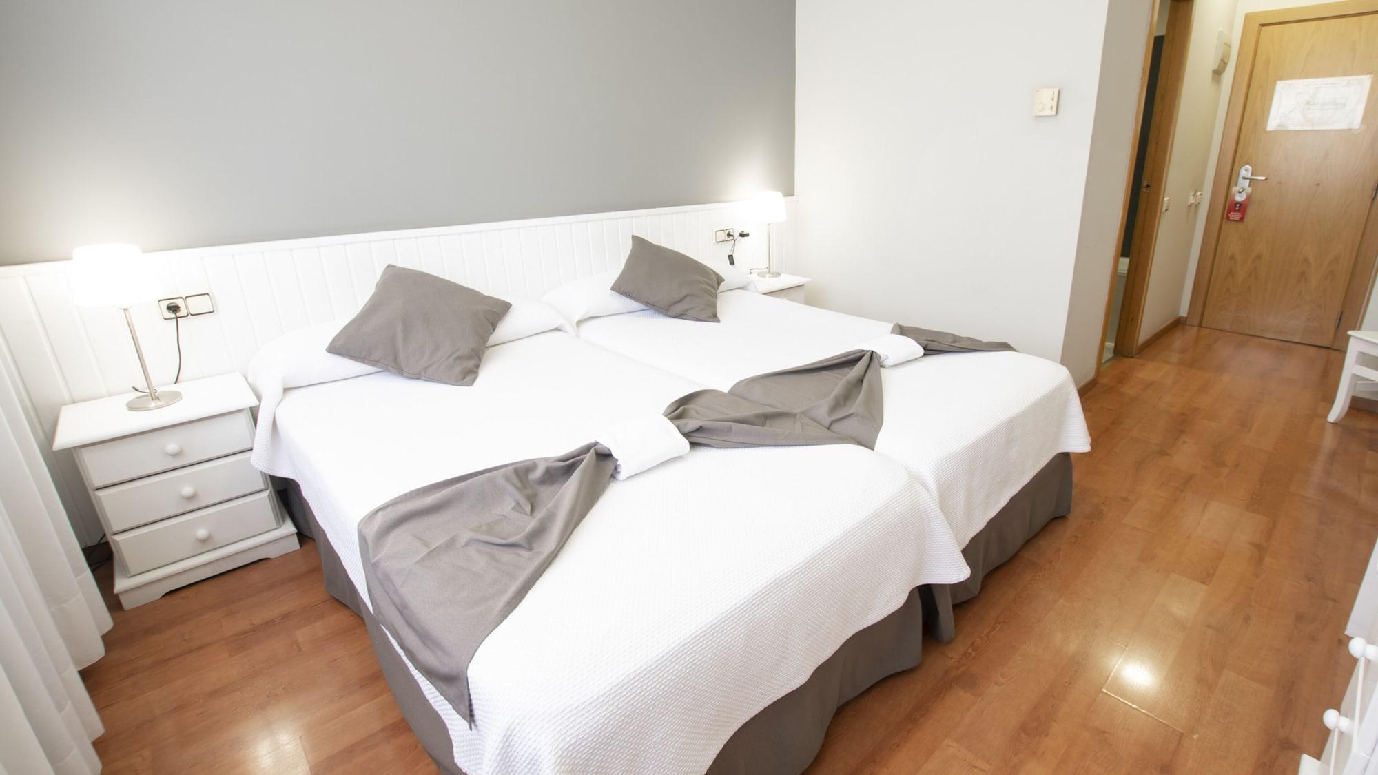 Isabel De Segura Hotel